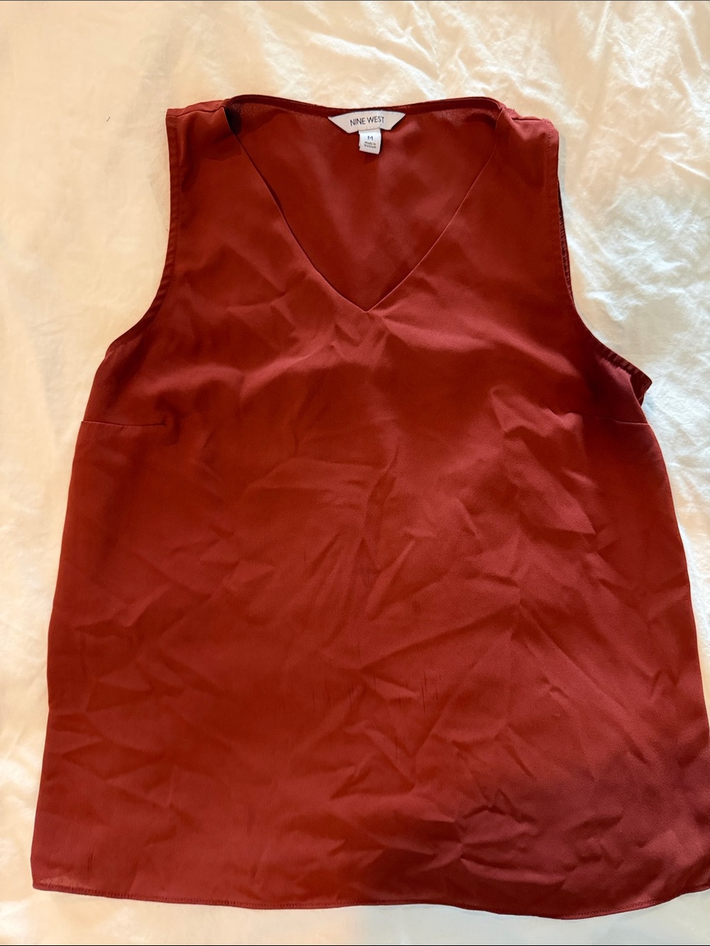 Nine West Women's V-Neck Sleeveless Shell Top - Rust Red